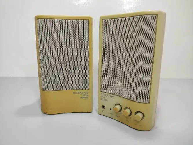 Par De Caixas Som Creative Cs120 Retro Pc Vintage Bdb Branco 127/220v (Usado)