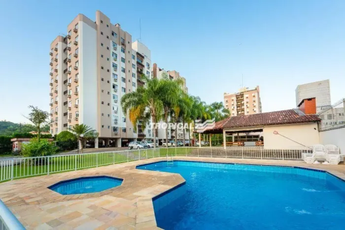 Apartamento com 3 dormitórios para alugar, 103 m² por R$ 3.258,06/mês - Garcia - Blumenau/