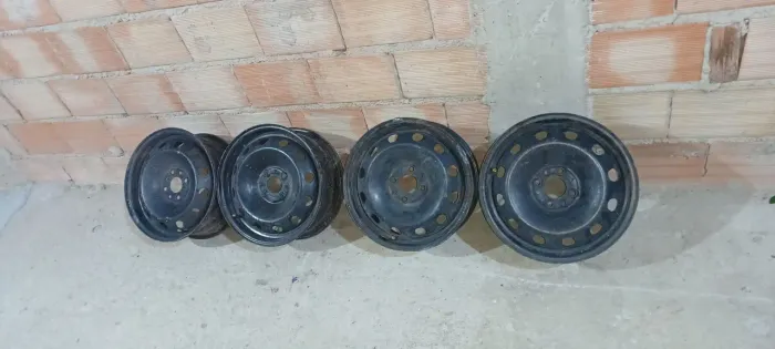 roda aro 15 linha Fiat