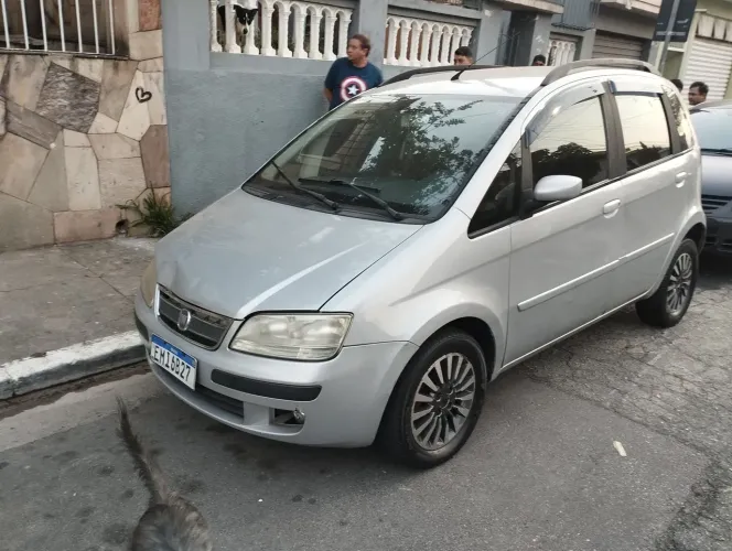Fiat Idea ELX 1.4 MPI Fire Flex 8V 5P 2010