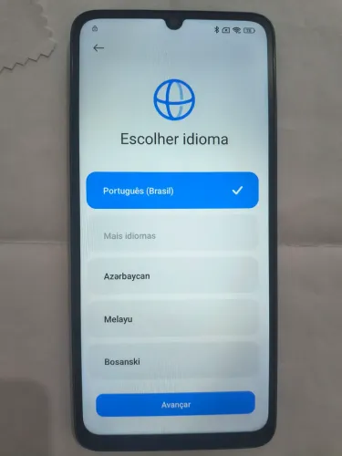 Smartphone xiaomi semi novo sem marcas de uso.