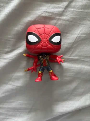 Funko pop homem aranha 