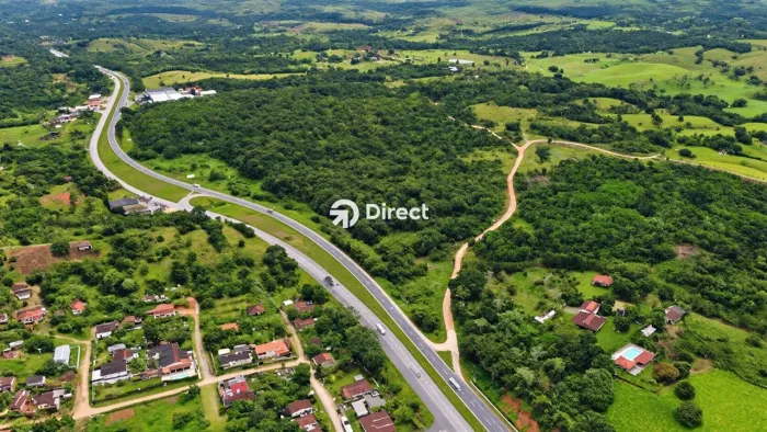 Terreno de 32 ha à venda em Moreno