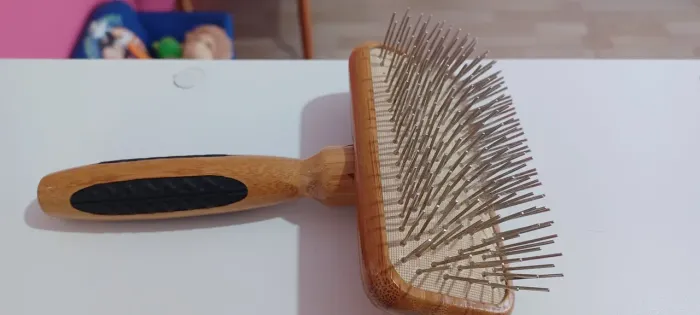 Rasqueadeira de bambu