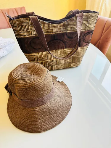 Kit 1 bolsa estruturada de praia + 1 chapéu
