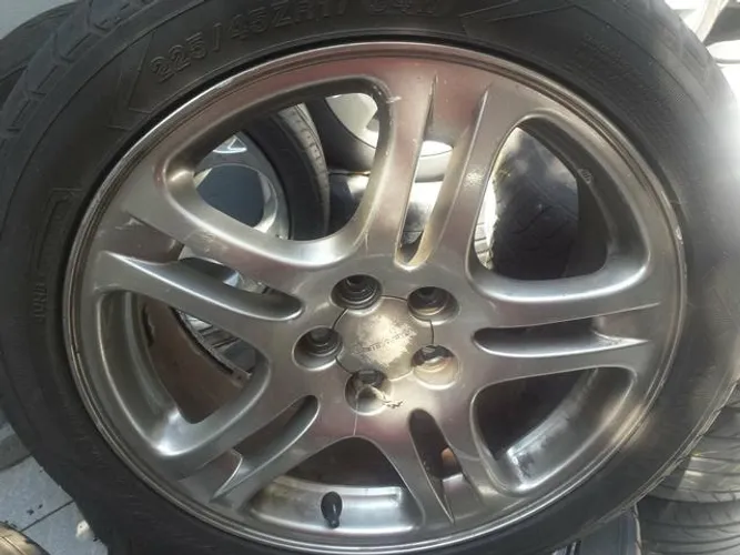 Roda aro 17 Subaru Impreza Prata 5X100 originais