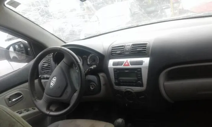 Kia Picanto 2009 1.0 vendido em peças