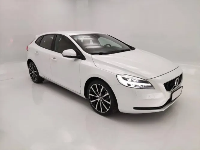 Volvo V40 2.0 Turbo 2019 Parachoque Farol Motor Airbag Capo Retrovisor Lanterna Sucata