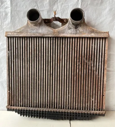 Radiador Intercooler MB 914c 915 712c 1215 1418 Eletrônico Original