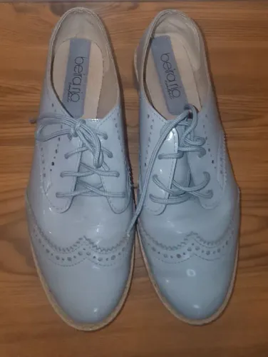 Sapato semi-novo Oxford Feminino Envernizado Beira Rio 