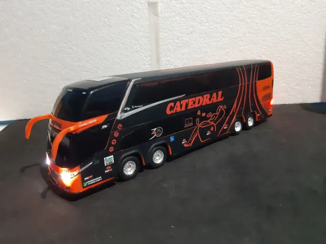 Ônibus de Brinquedo - Catedral - Escala 1:43