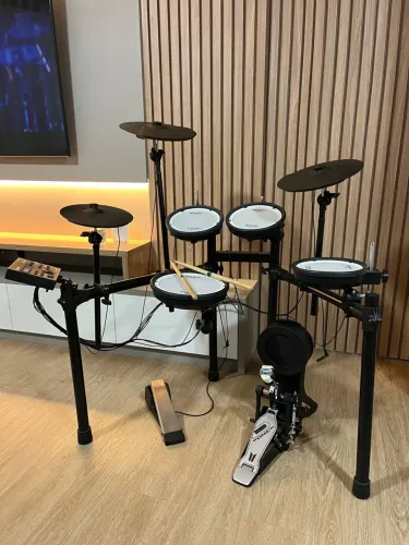 Bateria Eletrônica Digital Roland V-Drums Preta