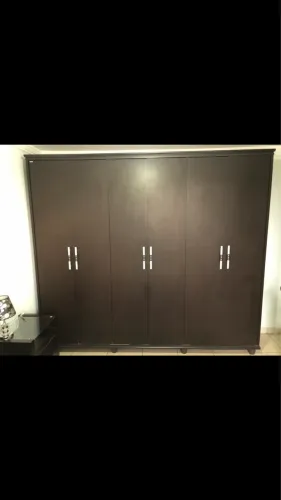 GUARDA-ROUPAS DE CASAL GIGANTE (GRANDE e ALTO) 6 PORTAS E 7 GAVETAS COM COFRE (URGENTE) !
