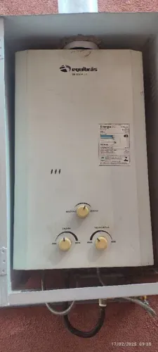 Aquecedor Equibras eb 2200 Plus usado em ótimo estado. Sem defeito.
