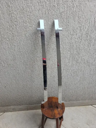 puxador de porta curvo em aço inox