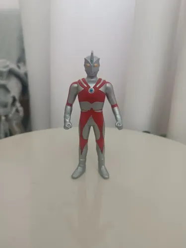 Figura de Ação - Ultraman Ace - Ultra Hero Series - Bandai, em Vinil, de 2002