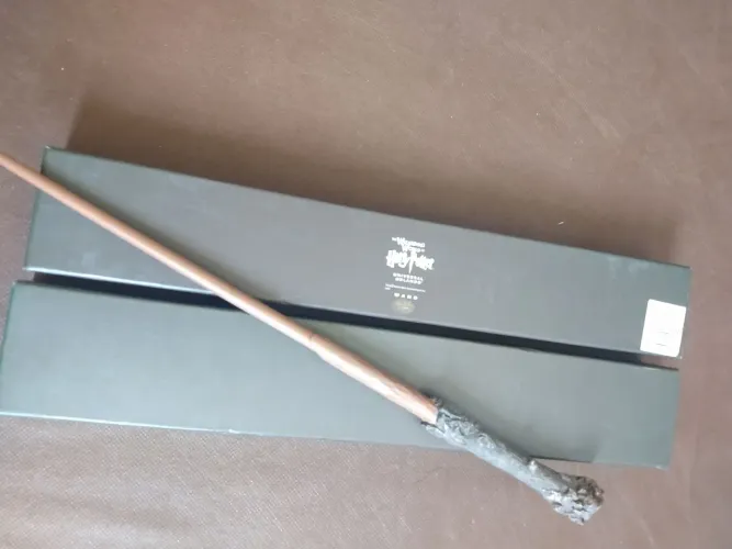 Vende-se Varinha de Harry Potter