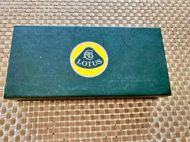 Caneta escuderia Lotus Fórmula 1 igual a Ferrari Mclaren Porsche