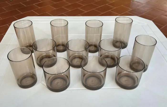 Copos em acrílico fumê acompanha kit para caipirinha e copos para drinks diversos 