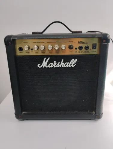 Amplificador de Guitarra Marshall 220V