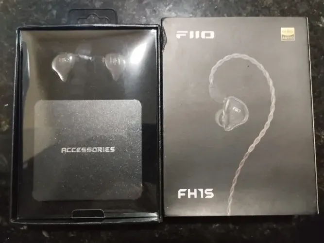 Fone In Ear Monitor FiiO FH1s - 3.5mm- usado