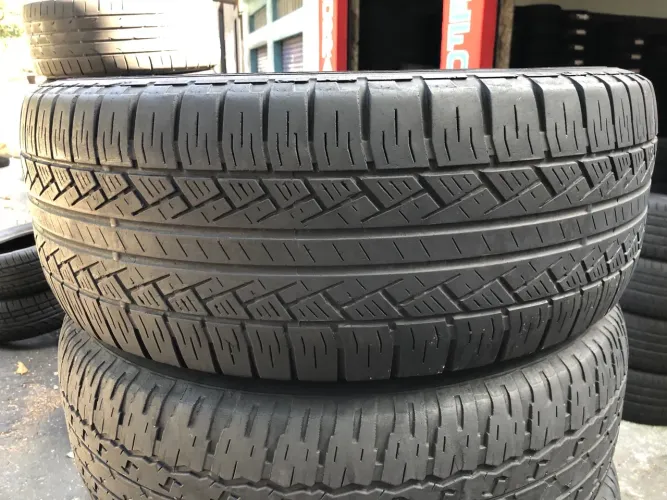 Pneu 265/65/17 Pirelli STR por 200$ meia vida original