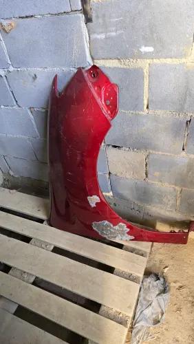Para-lama renault  sandero  e logan * fazemos entregaVermelho -