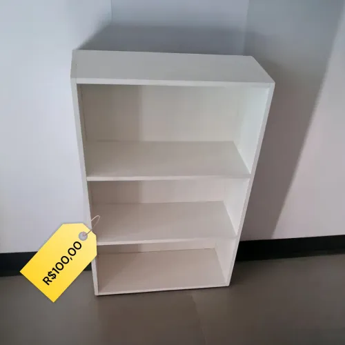Estante branca de 3 prateleiras