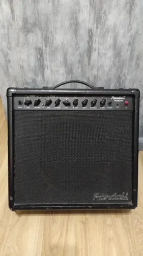 Amplificador para guitarra RANDALL - RG8040