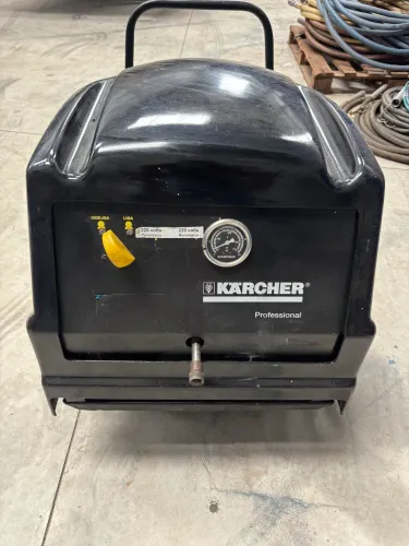 Hidrojateadora Karcher profissional