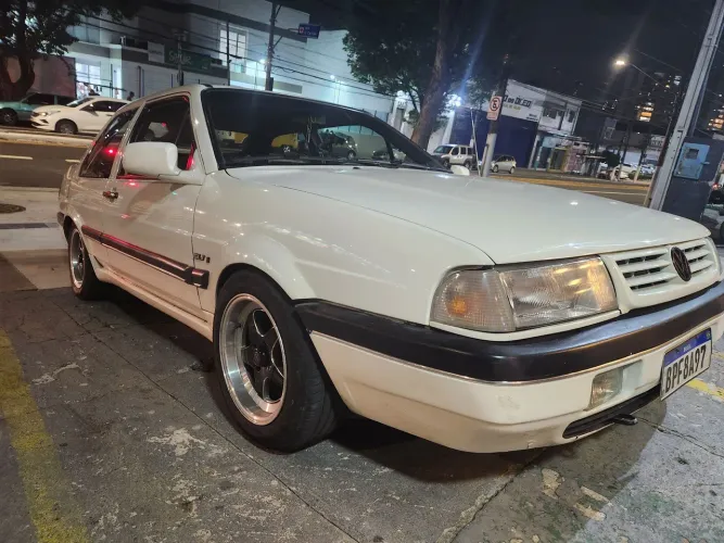 Volkswagen Santana Glsi / GLS 1.8/ 2.0 (álcool) 1993