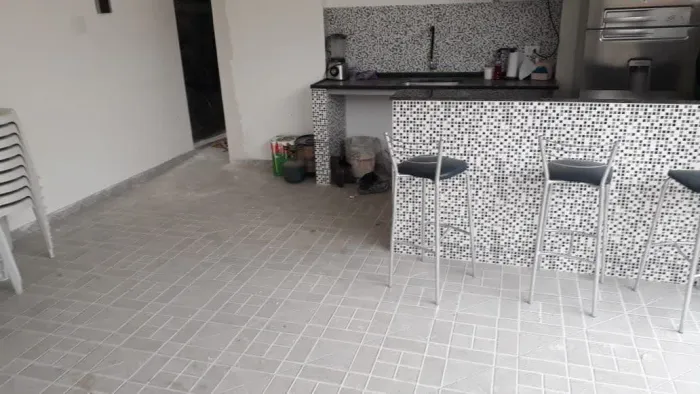 Pedreiro e azulejista empreiteiro