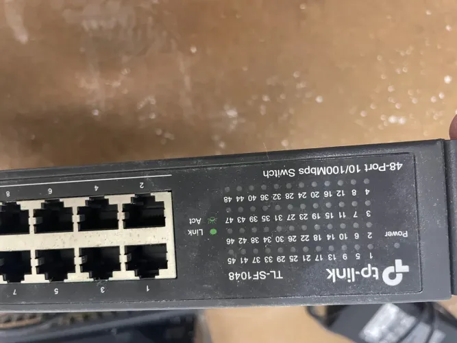 Switch TP-Link TL-SF1048 vários modelos
