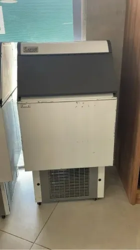 Maquina de Gelo