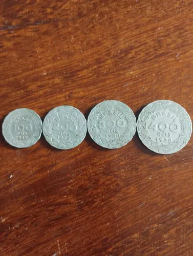 Coleção 4 moedas de réis 1938