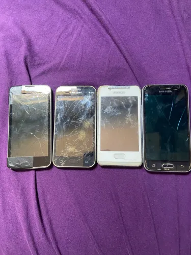 Celulares usados para retirar peças ou consertar/conserto