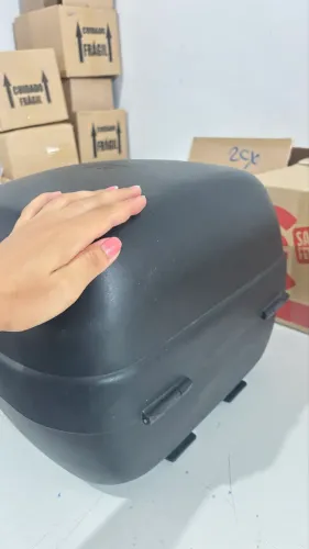 Baú GIVI 28 Litros - Usado (Sem Suporte)
