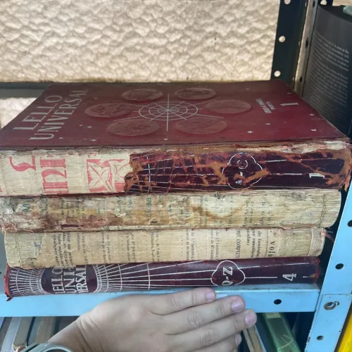 Enciclopédia Universal Lello - Completa - 4 Volumes
