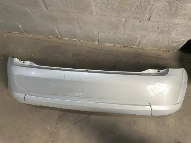 Pára-choque traseiro Ford Fiesta hatch2008/14