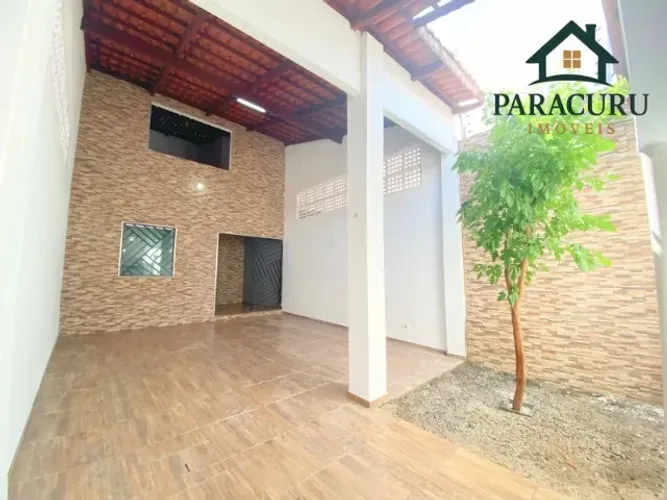 Vendo casa usada com dois quartos no Paracuru Beach.