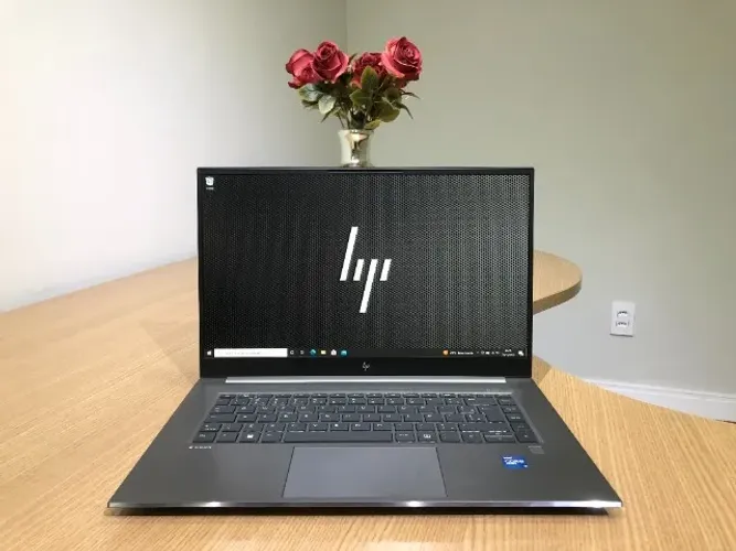 Notebook HP Zbook Studio G8 i7 32Gb 1Tb SSD FHD RTX A2000