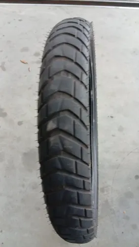 PAR de pneus KAROO STREE XRE 300 ainda rodam muiiiito