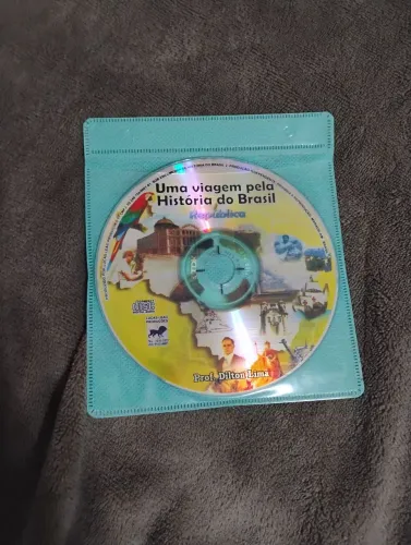 DVD Uma Viagem pela História do Brasil