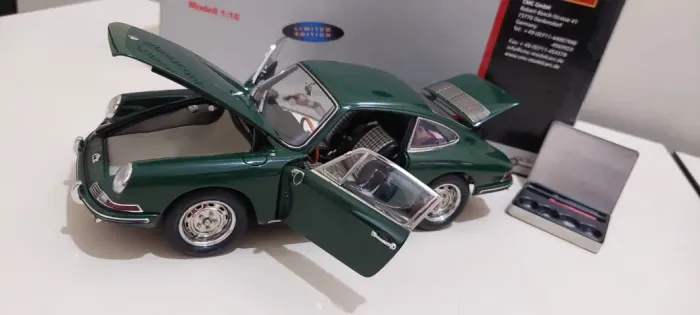 1:18 Porsche 901 CMC Irish Green