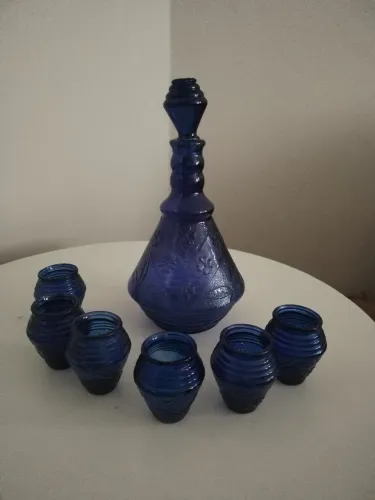 Licoreira antiga azul cobalto 