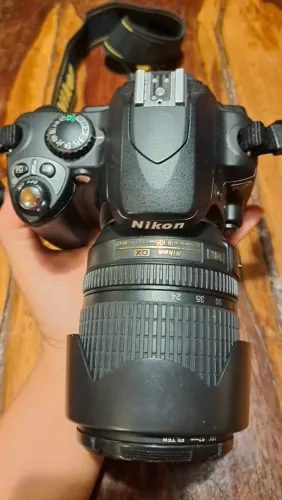 Câmera Nikon D-40 lente 18-105 dx