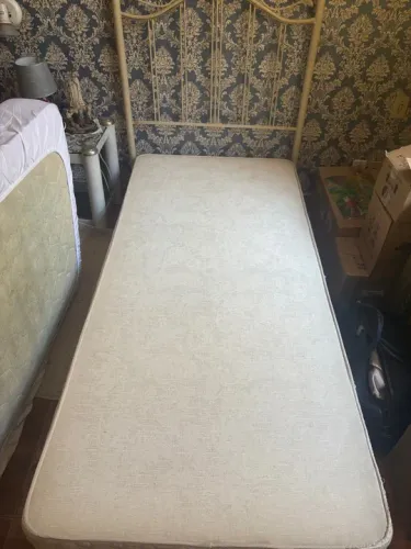 Cama Box de Solteiro em Metal