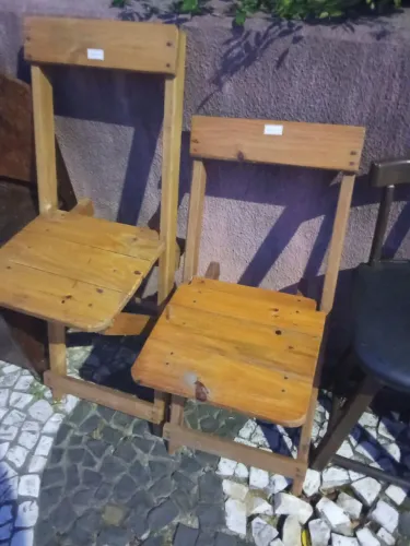 Cadeiras de madeira dobráveis - ótimo estado!
