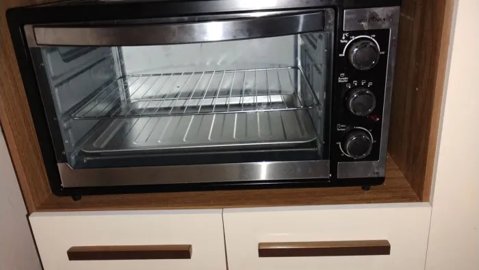 Forno elétrico Britânia 52litros