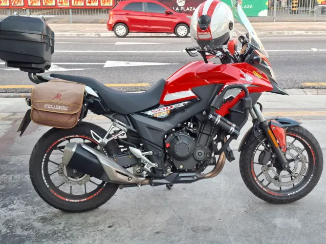 CB-500 X ANO e modelo 2019, único dono ,nota fiscal,manual, chave reserva,  moto impec. 